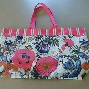 Beach Bag By Estee Lauder